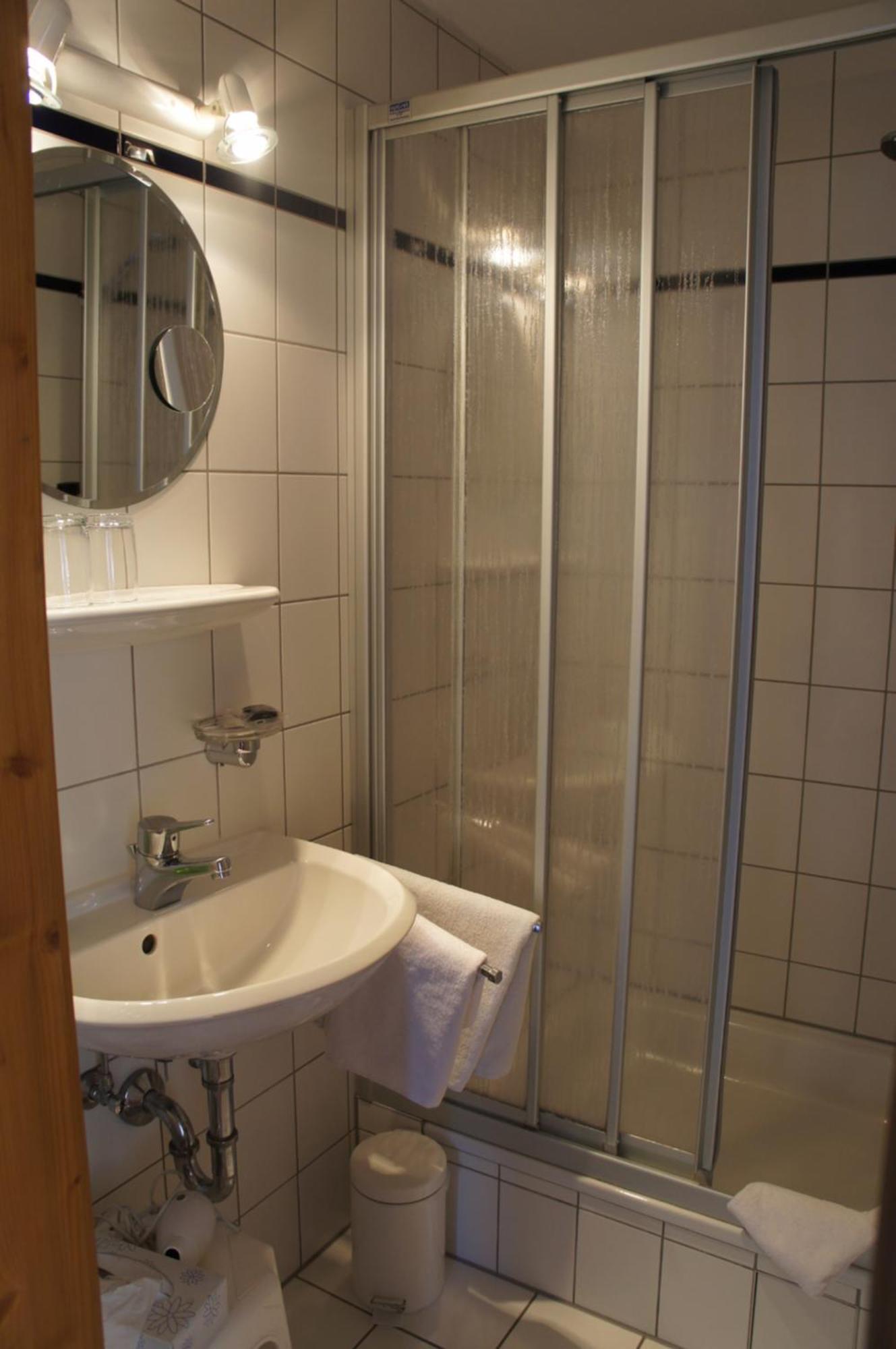 Hotel Schwarzer Adler Erlangen Værelse billede